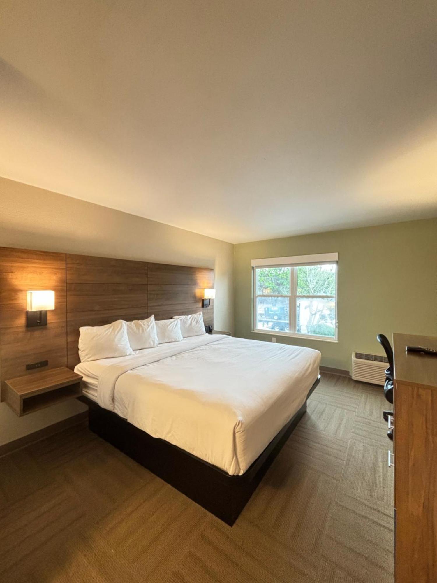 Baymont By Wyndham Lake Park Valdosta I75 Exterior photo